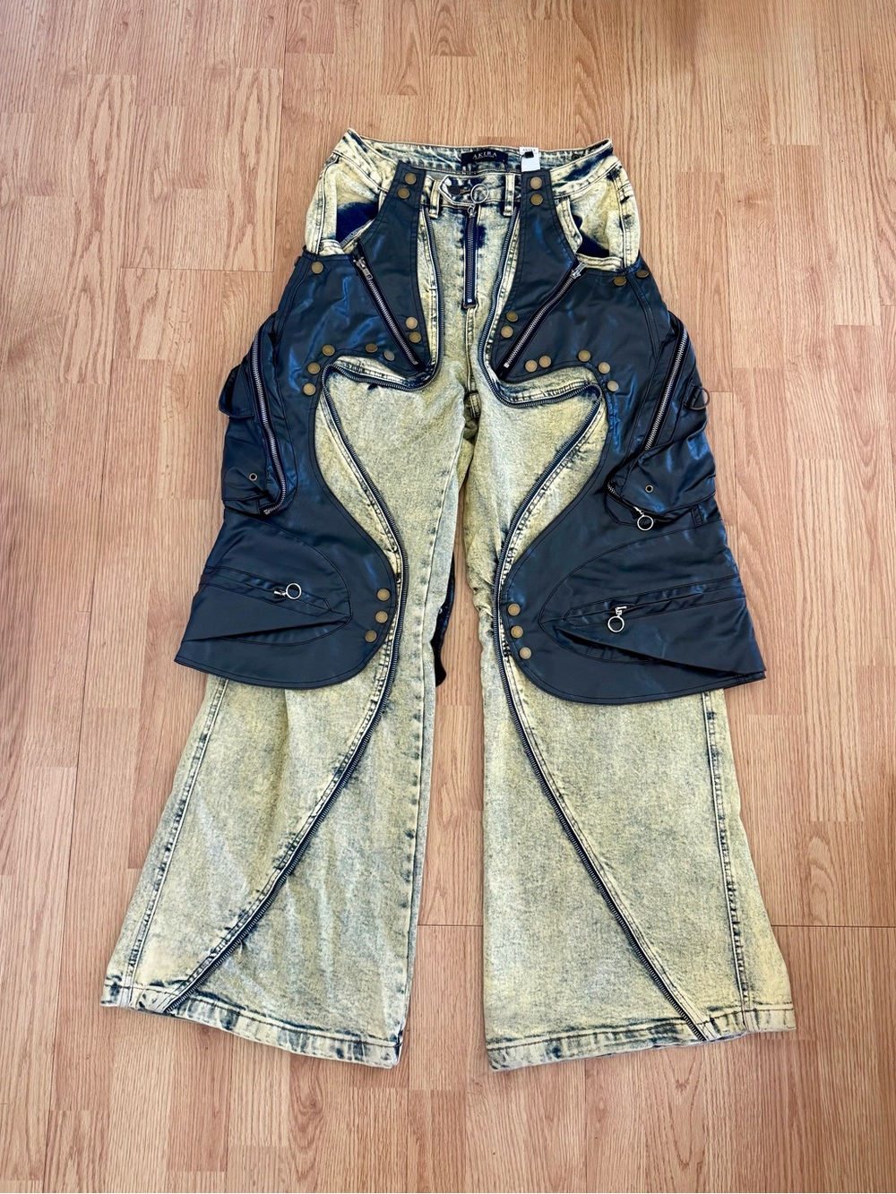 AKIRA Two-Tone Acid Wash Yellow & Black Wide-Leg Cargo Jeans